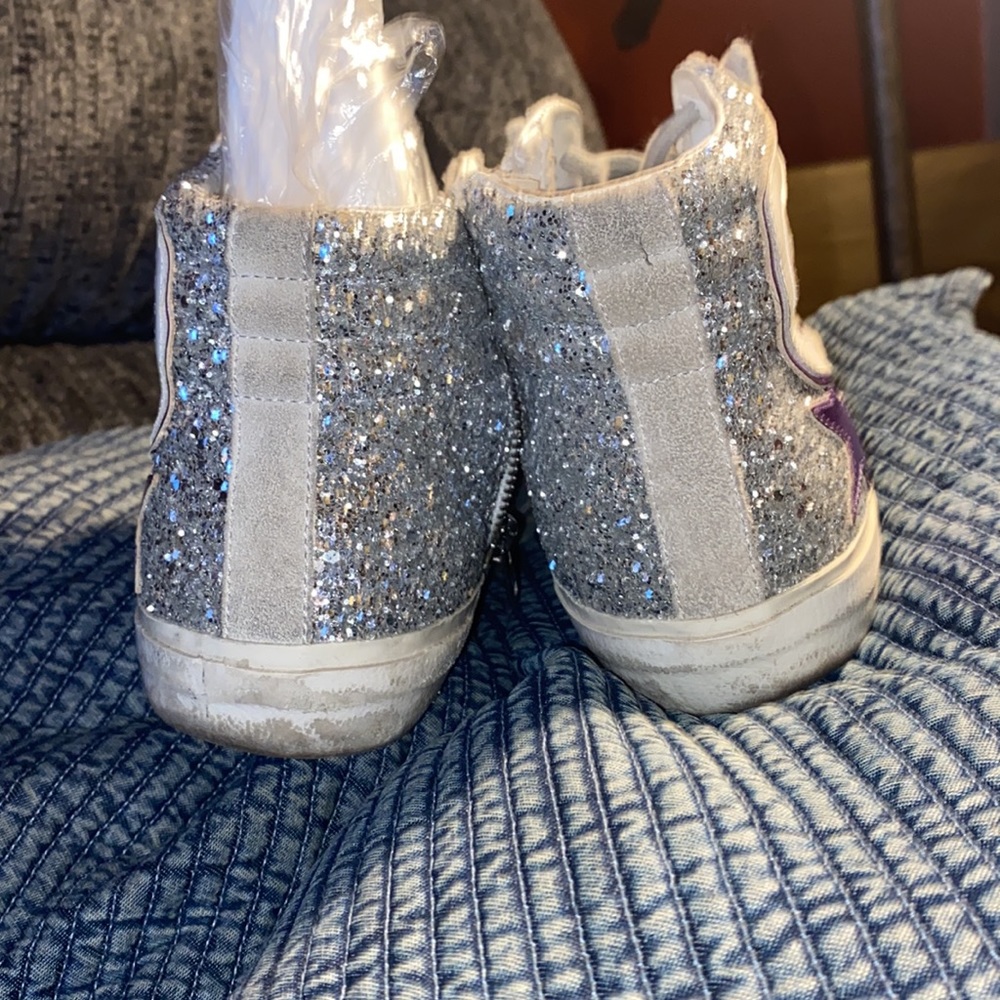 Ggdbs Slides Lte-Numbered Worn Once - image 8